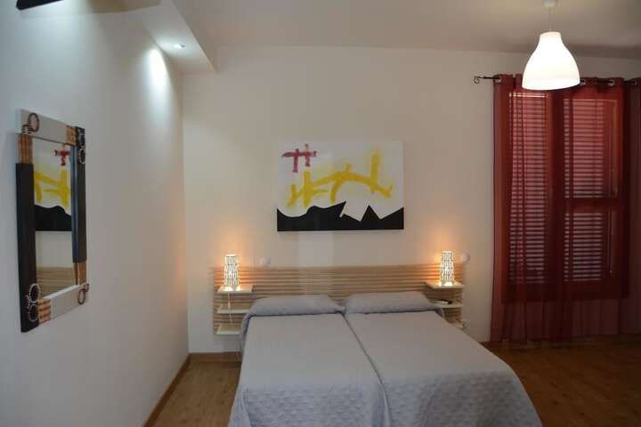 Room 4 of 38