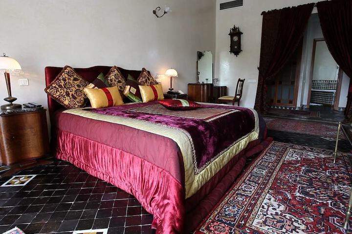 Room 5 of 23