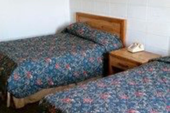 Room 13 of 20
