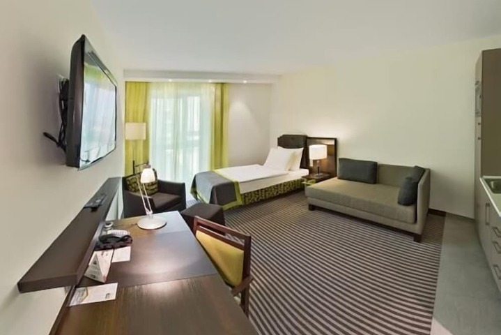Room 17 of 72