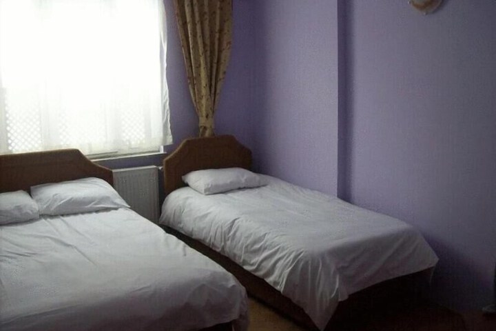 Room 16 of 51
