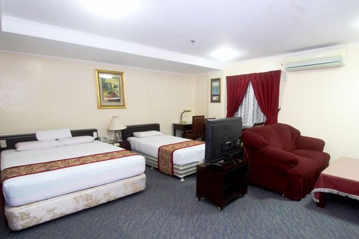 Room 7 of 29