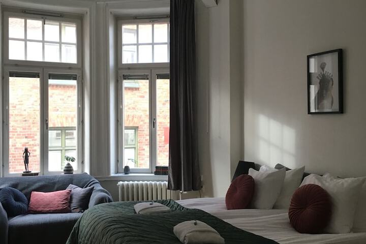 Room 15 of 36