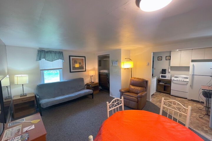 Room 62 of 104