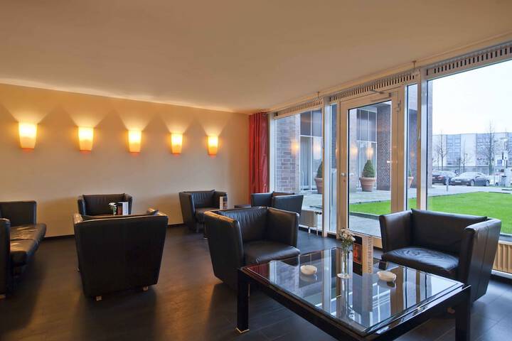 Hotel Interior 8 of 143