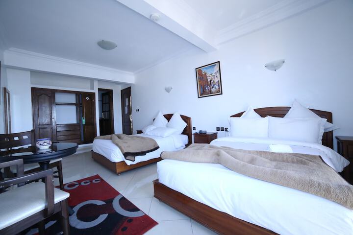 Room 5 of 20