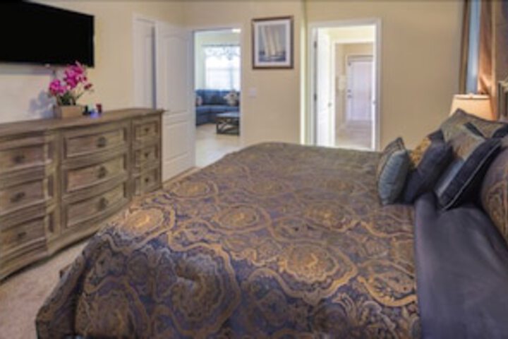 Room 33 of 35