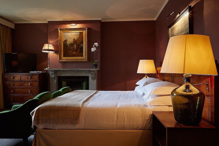 Room 7 of 43