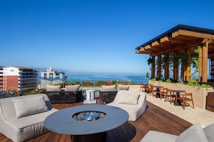 Terrace/Patio 4 of 10