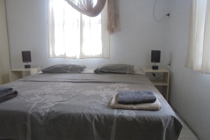 Room 8 of 39