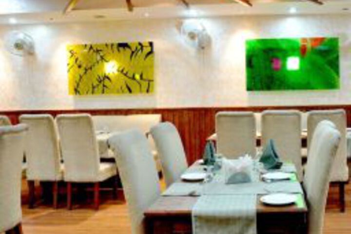 JK Rooms 130 Hotel Paras