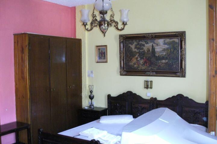 Room 8 of 29