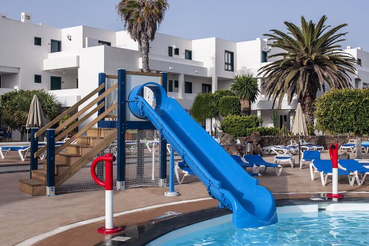 Hotel with Pool