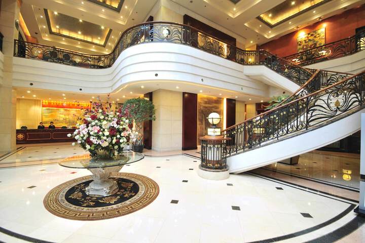 Lobby Entry