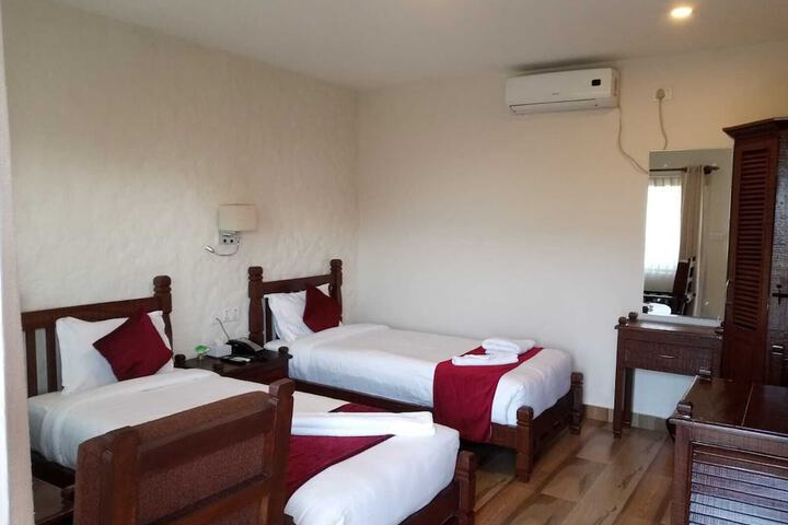 Room 20 of 48