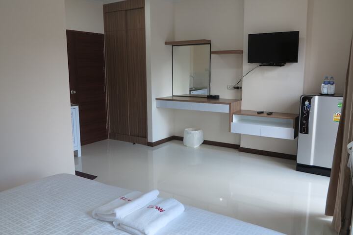 Room 10 of 24