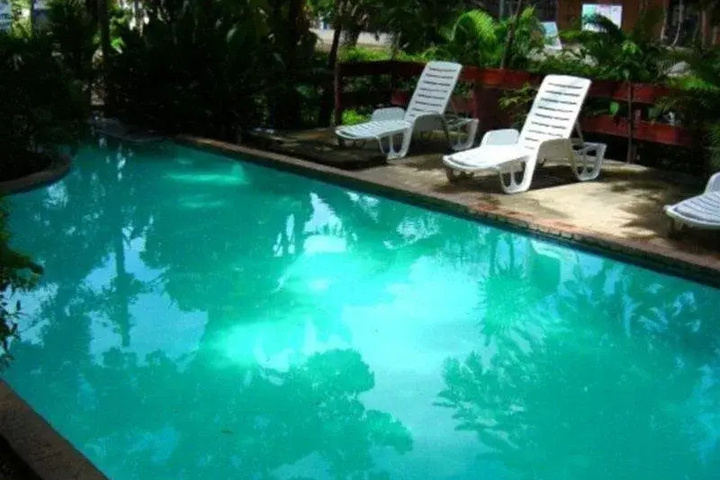 Pool 8 of 10