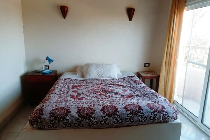 Room 35 of 83