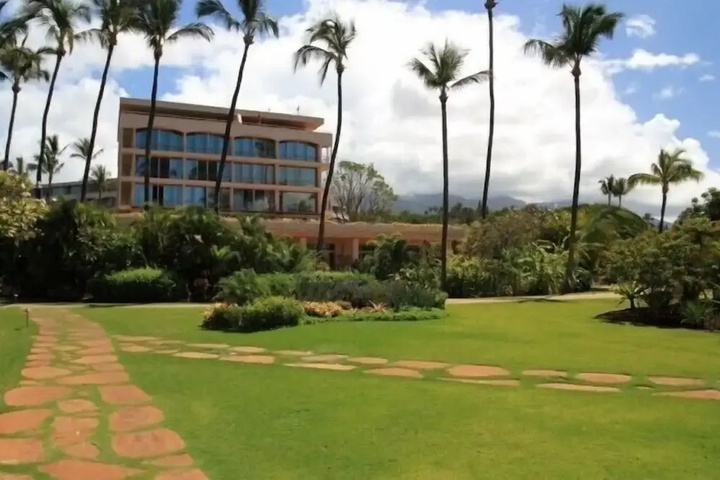 Maui Kaanapali Villas C255 by RedAwning
