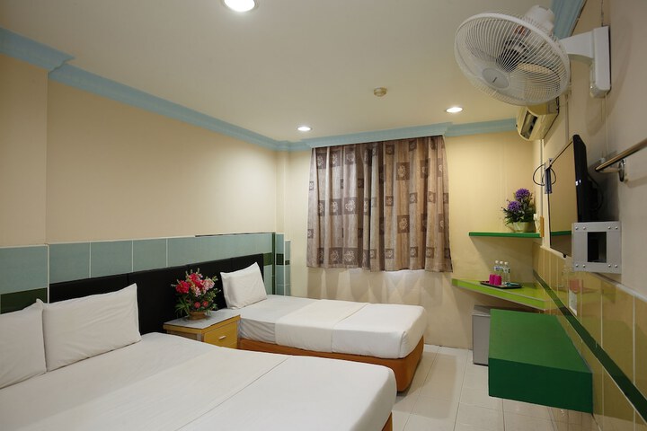 Room 7 of 15