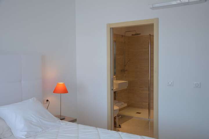 Room 14 of 53
