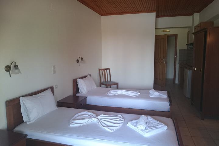 Room 6 of 59