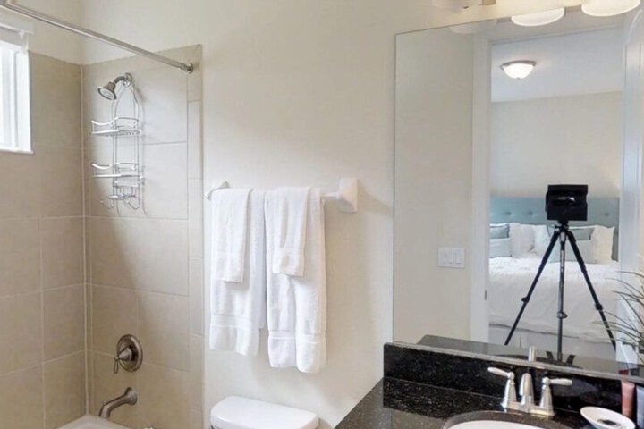 Room 32 of 41