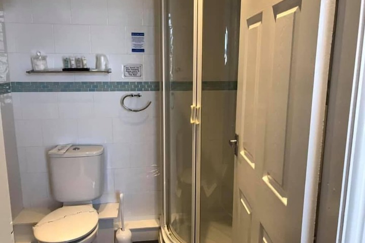 Room 5 of 48