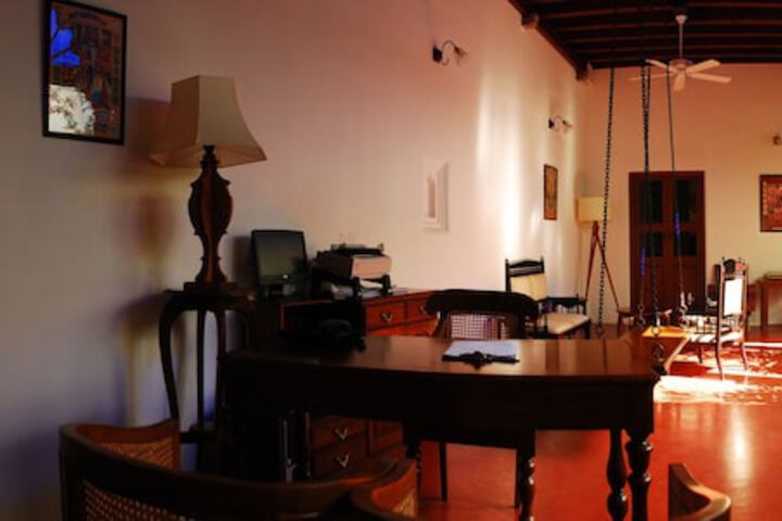 Guest Lobby