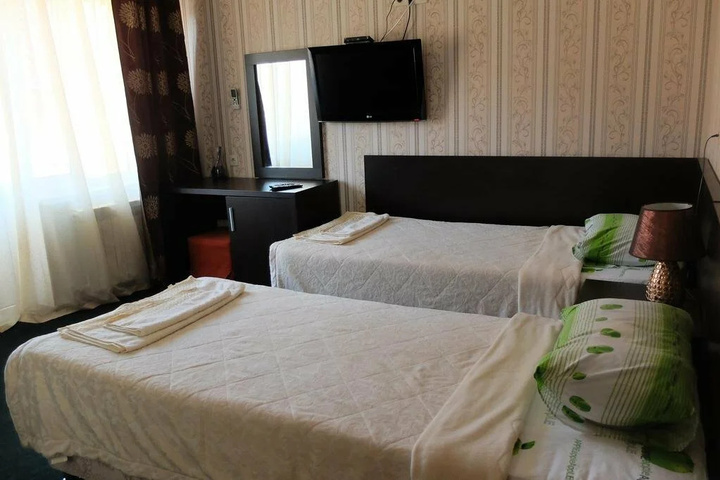 Room 2 of 9