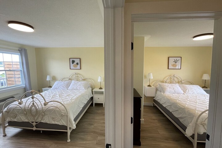 Room 20 of 144