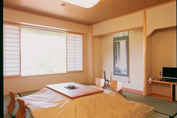Room 9 of 46