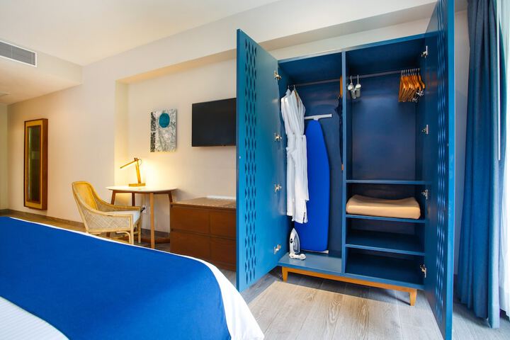Room 39 of 599