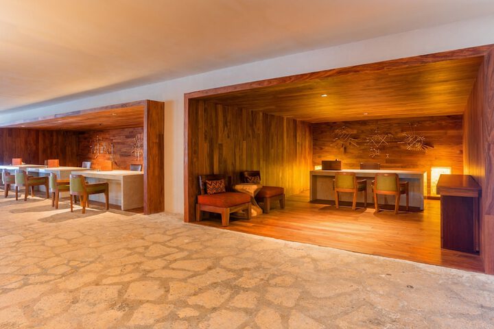 Hotel 184 of 192