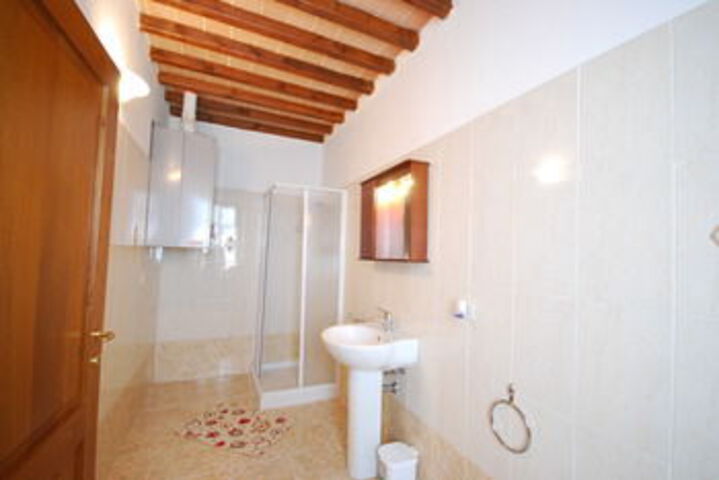 Room 4 of 35