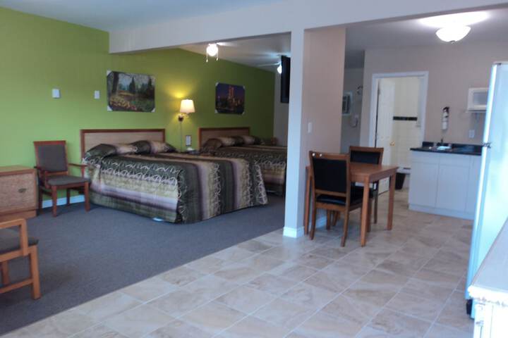 Room 11 of 43
