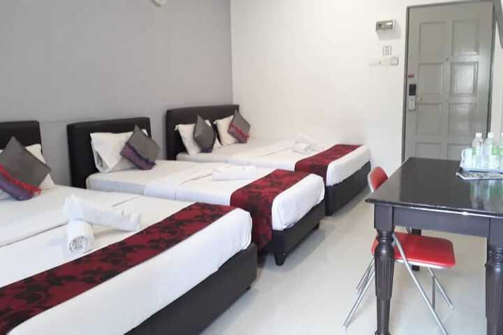 Room 15 of 27