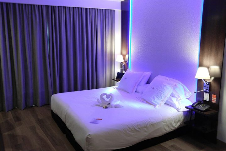Room 9 of 57