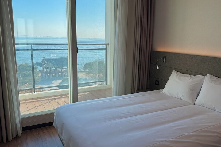 Room 18 of 46