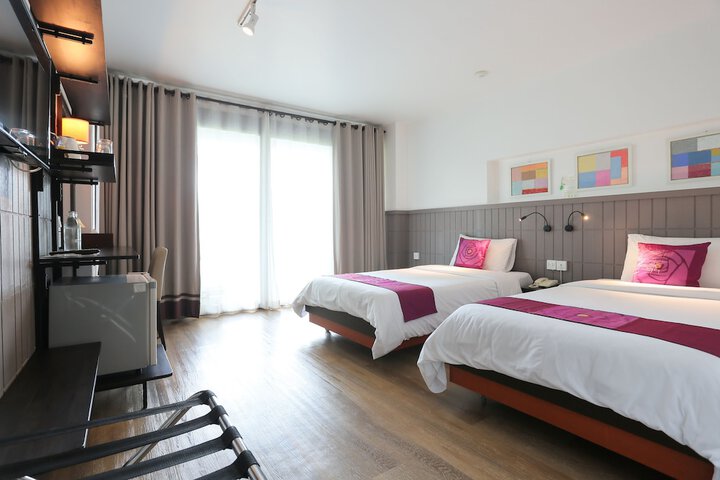 Room 12 of 51