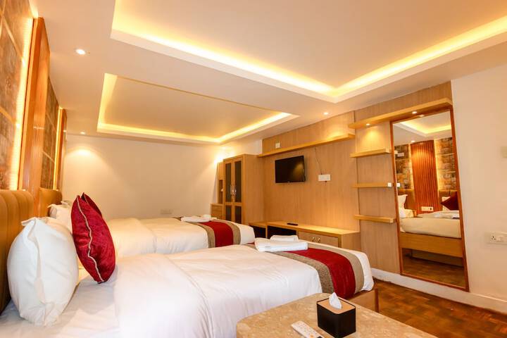 Room 14 of 66