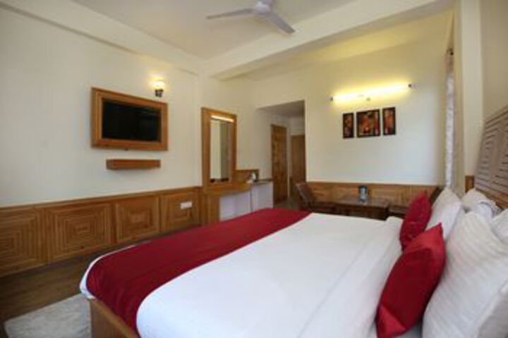Room 17 of 25