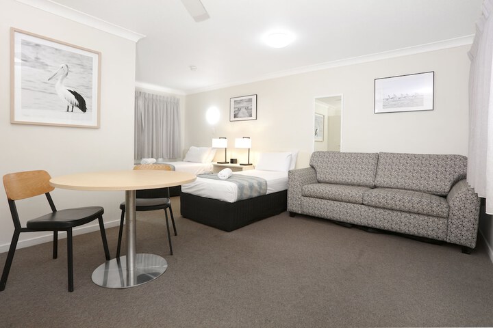Room 9 of 79