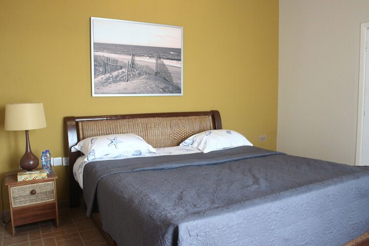 Room 4 of 17