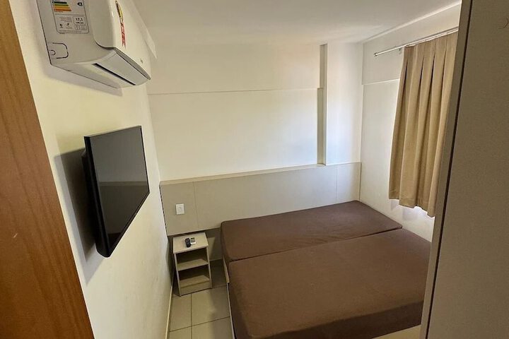 Room 34 of 146