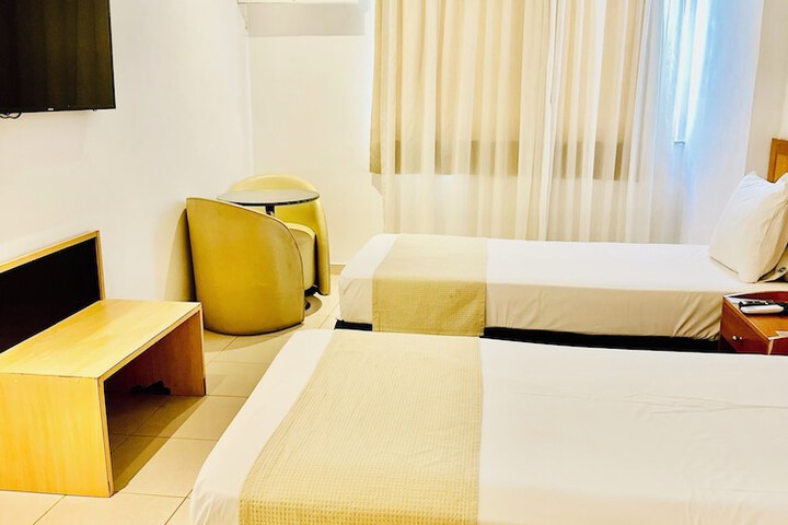 Room 15 of 43