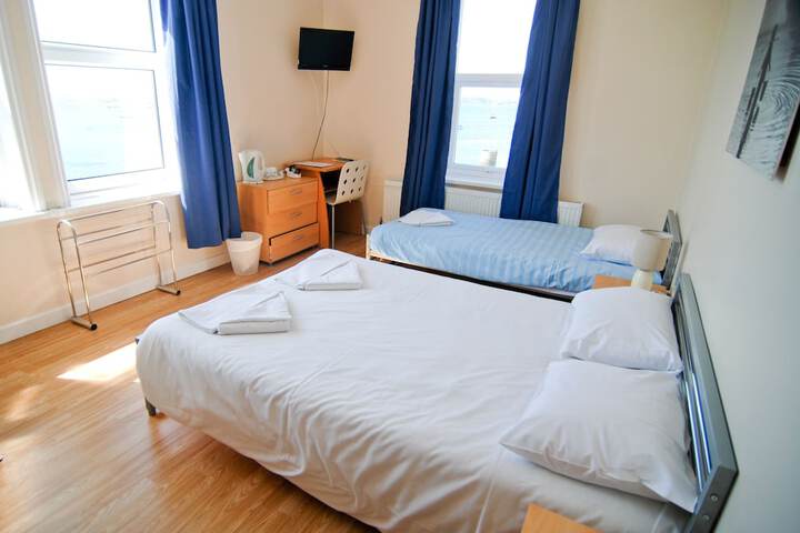 Room 15 of 39