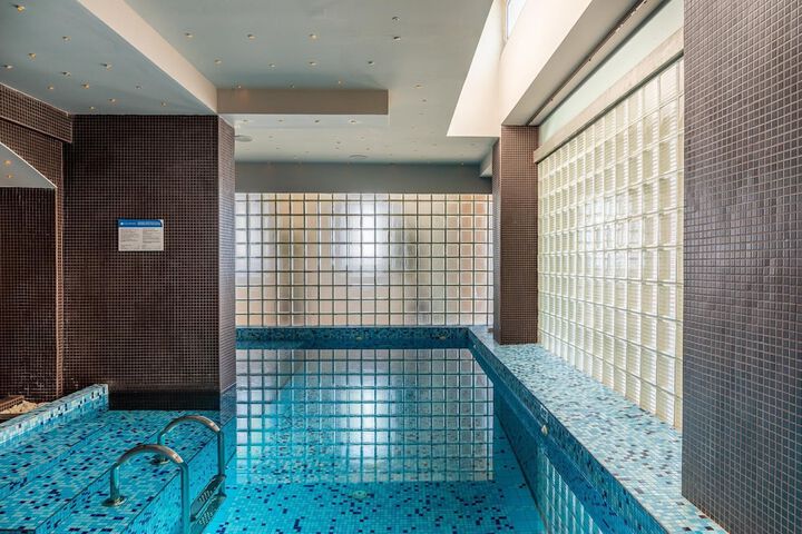 Pool 57 of 121