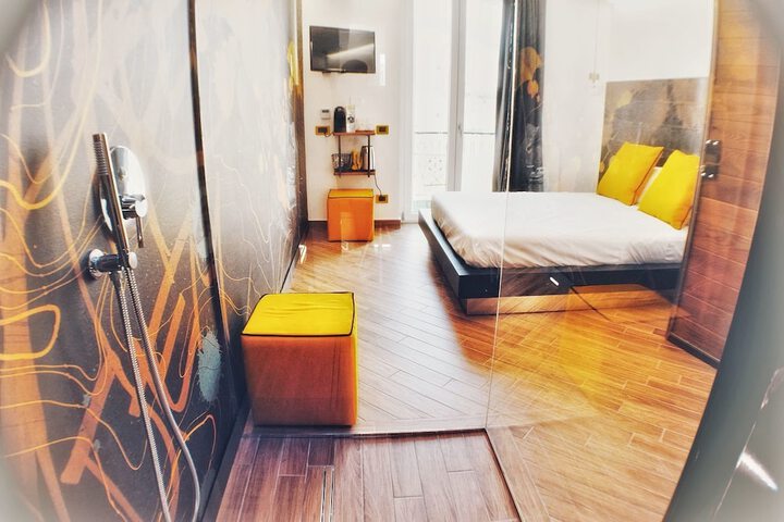 Room 15 of 147