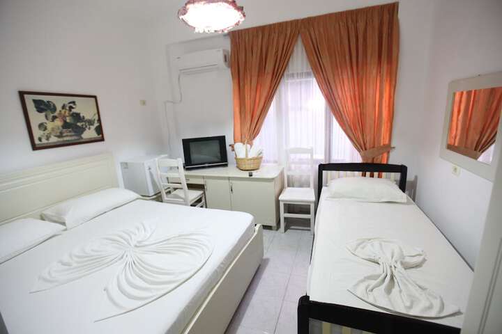 Room 19 of 25